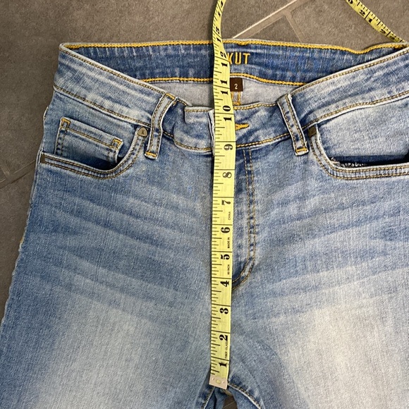 Ellen Capri High Rise Distressed Frayed Hem Straight leg jean Eco size 2 - Picture 9 of 11